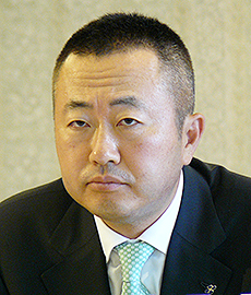 伊藤園、「お~いお茶」2桁成長目指す 小型PETボトル販売強化