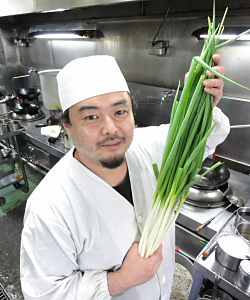 いまや希少の岩槻ねぎと菊池泰輔料理人