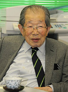 百歳の食 56 東京都 日野原重明さん 長寿は生活習慣で決まる 日本食糧新聞電子版