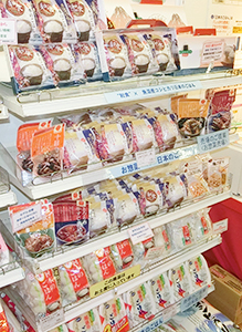 商品展示会では「日本のごはん」の惣菜とのクロスMD提案もあった