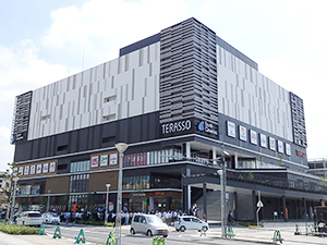 姫路駅前の複合商業施設「テラッソ姫路」に出店