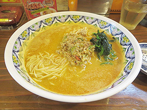 ホイッスル三好 揚州商人 スーラータンメンの日感謝イベント実施 累計575万食突破 日本食糧新聞電子版