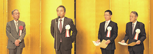 理事長表彰で謝辞を述べるピアットの横田真太郎社長