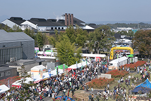 過去の霧島春まつりの会場