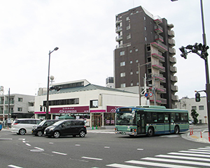 交通量も多い好立地イオンエクスプレス