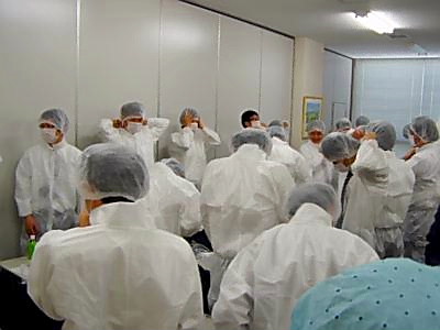 武蔵野フーズ パン工場で新人研修 商工中金から140人受け入れ 日本食糧新聞電子版