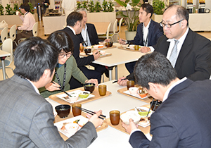 「みやざき地頭鶏の蜂蜜醤油麹焼き」や「宮城県産“伊達のぎん”の塩焼き」など、限定メニューは好評を博した