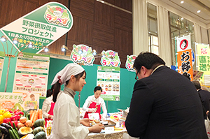 関西（特に大阪）の野菜摂取量は全国平均と比べ少なく「ラブベジ」企画の青果売場関連販売で野菜摂取促進につなげる