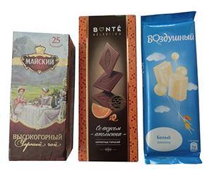 ロシア産の紅茶（左）とチョコレート