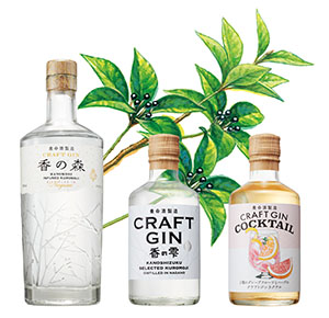 左から「香の森」「香の雫」「CRAFT GIN COCKTAIL2種のグレープフルーツとハーブのクラフトジンカクテル」